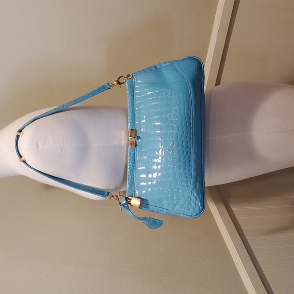 Tiziana Collections Italian turquoise patent leather handbag - Picture 3 of 14